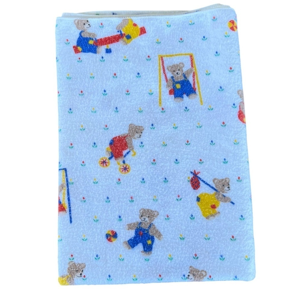 VTG Dundee 80s Teddy Bear Playground Flannel
Receiving Blanket Design Accents